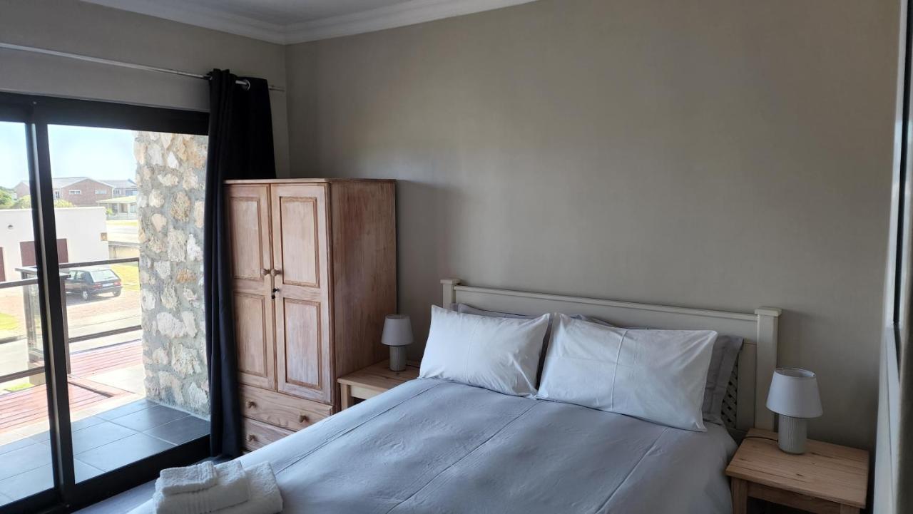 Stonehouse On Main Otel Struisbaai Dış mekan fotoğraf